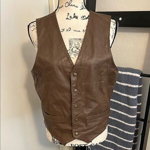 Wilson’s Leather Brown Leather Pockets Snap Button Closure Buckle Vest Boho